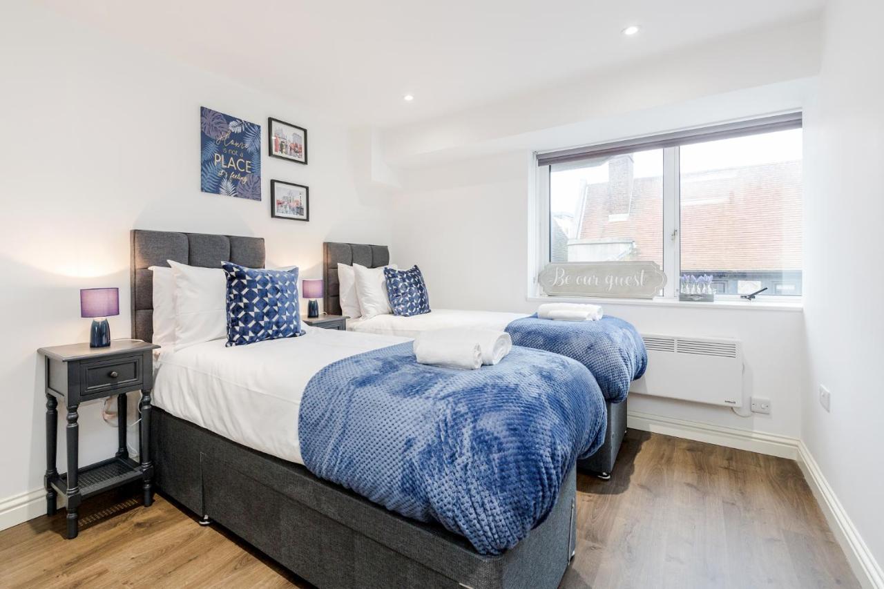 Watford Town Centre, Serviced One Bed Flat With Choice Of King Or Twin Beds, Sleeps Up To 4 Sharing, Free Wifi And Free Movies لندن المظهر الخارجي الصورة