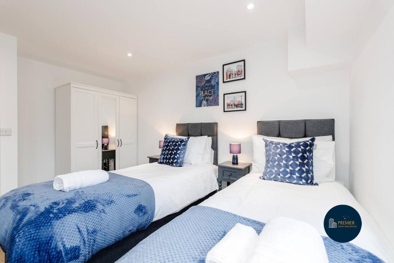 Watford Town Centre, Serviced One Bed Flat With Choice Of King Or Twin Beds, Sleeps Up To 4 Sharing, Free Wifi And Free Movies لندن المظهر الخارجي الصورة